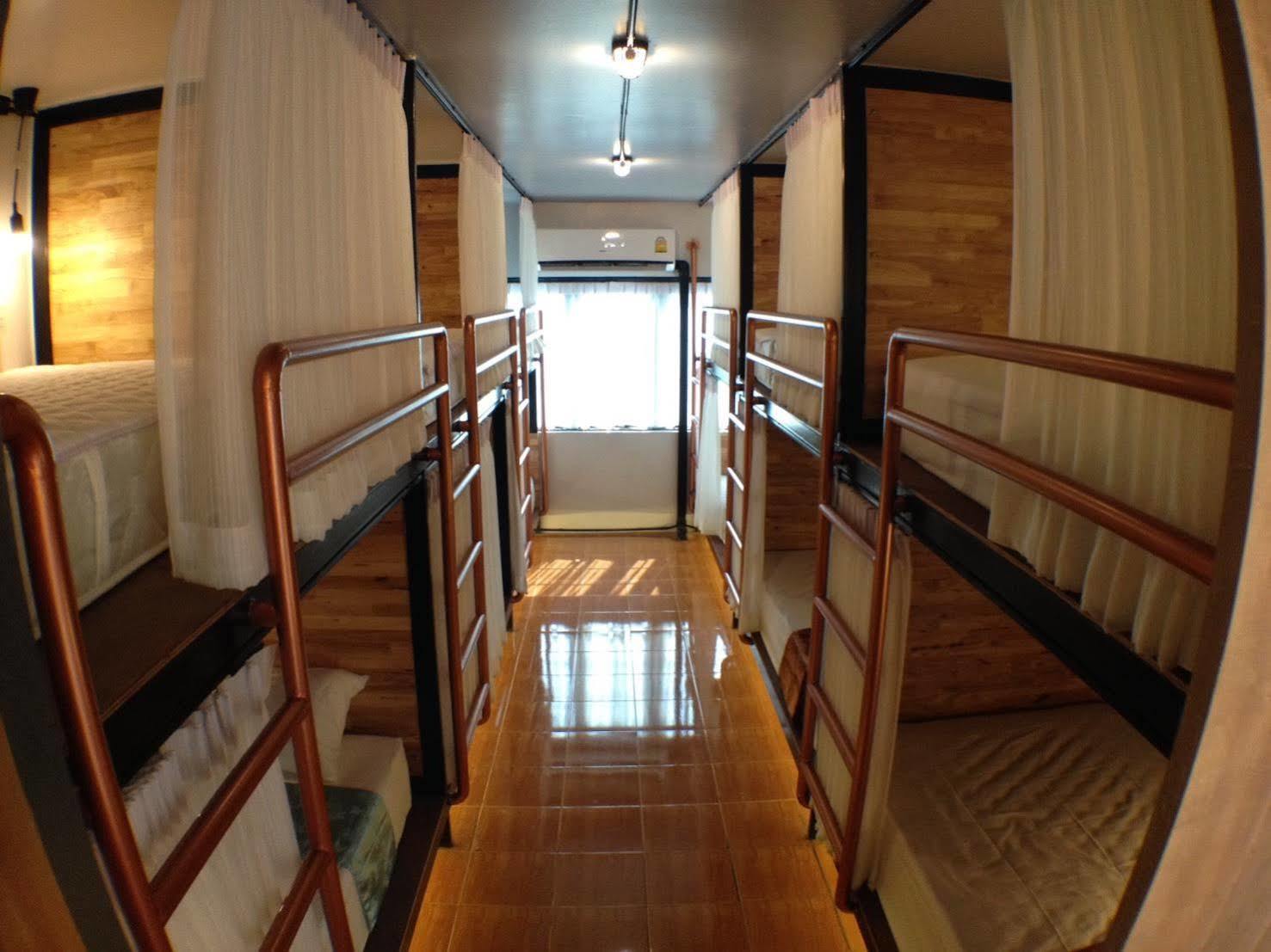 בנגקוק Sleep Owl Hostel מראה חיצוני תמונה