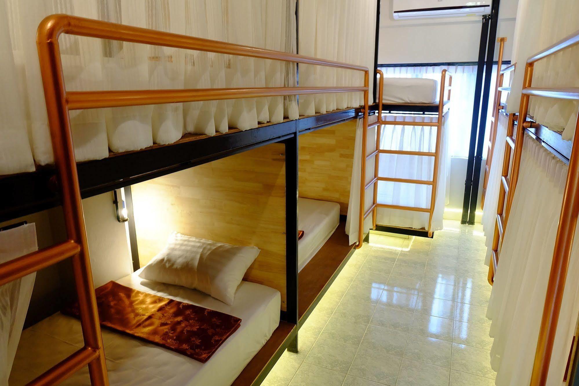 בנגקוק Sleep Owl Hostel מראה חיצוני תמונה