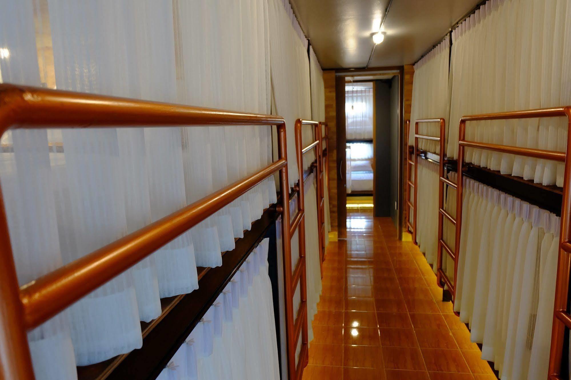 בנגקוק Sleep Owl Hostel מראה חיצוני תמונה