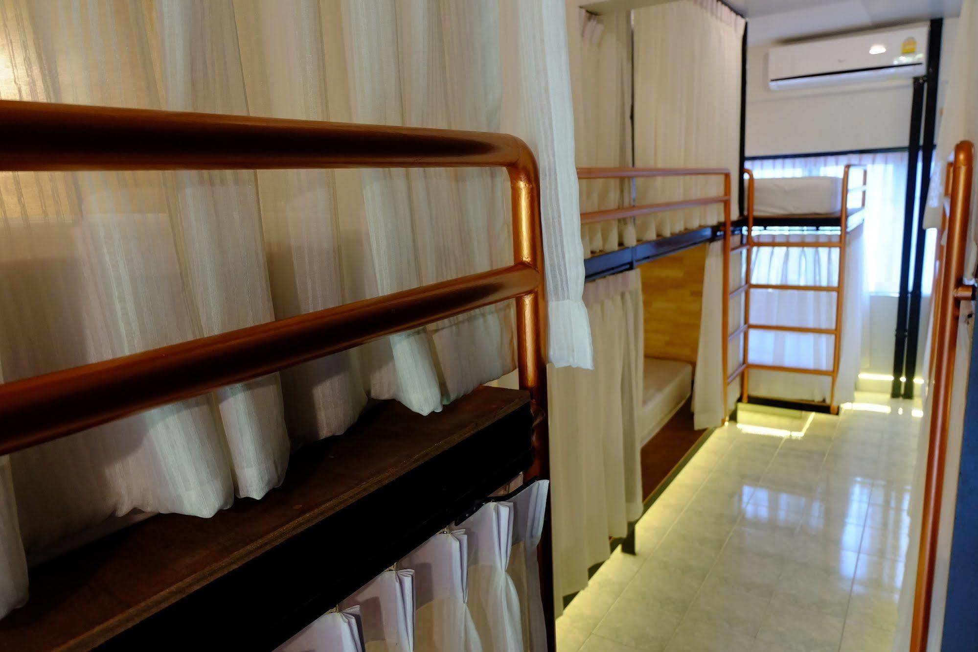 בנגקוק Sleep Owl Hostel מראה חיצוני תמונה