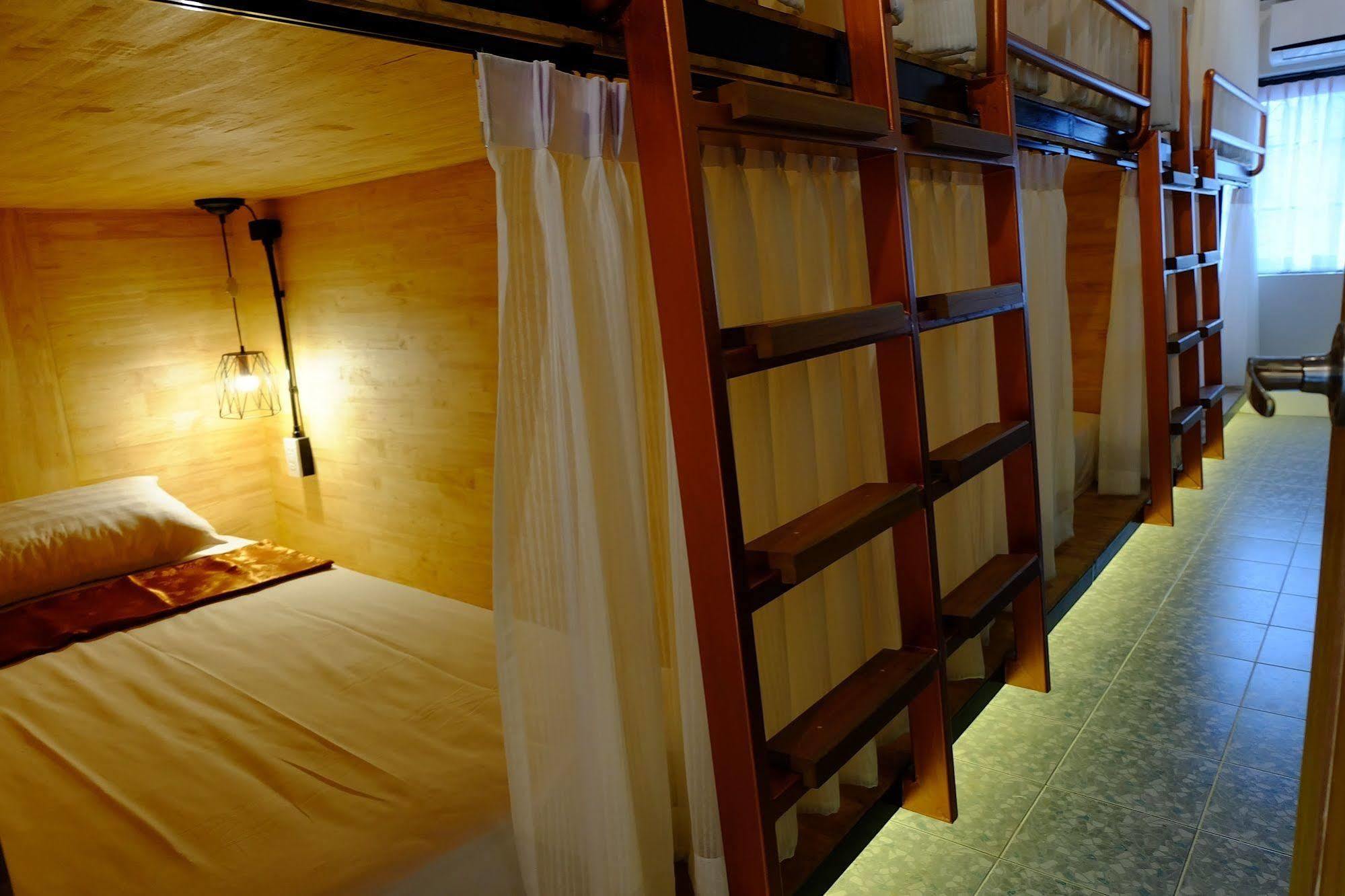 בנגקוק Sleep Owl Hostel מראה חיצוני תמונה