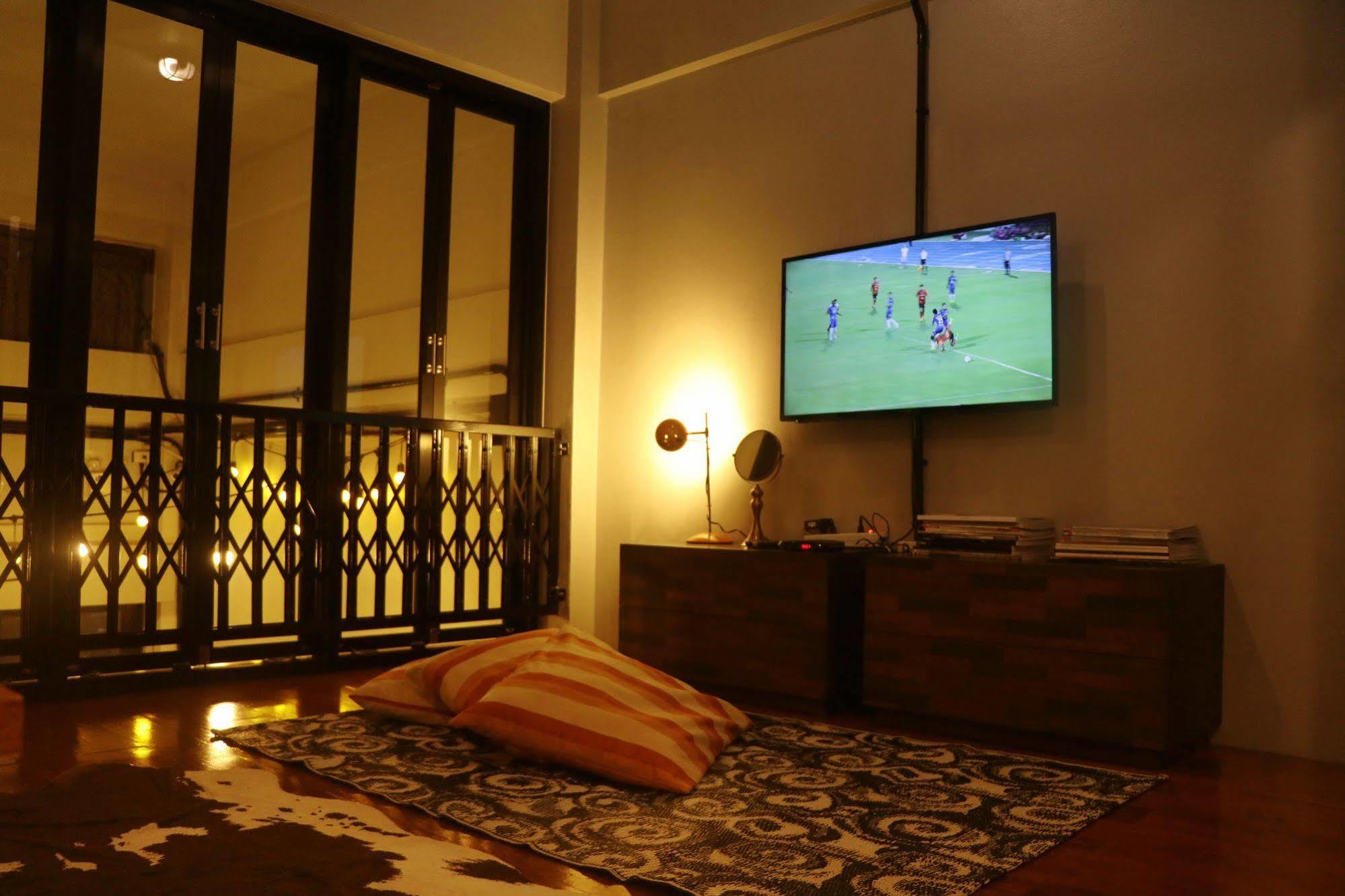 בנגקוק Sleep Owl Hostel מראה חיצוני תמונה